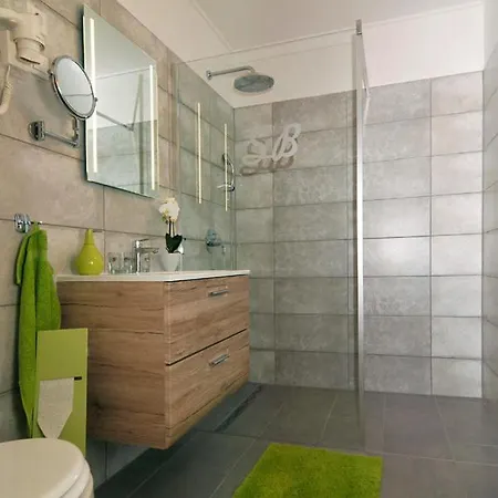 Apartment Silver *