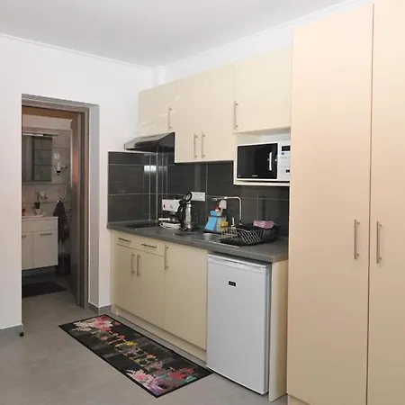 Silver Apartment