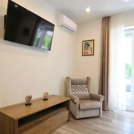 Silver Apartment